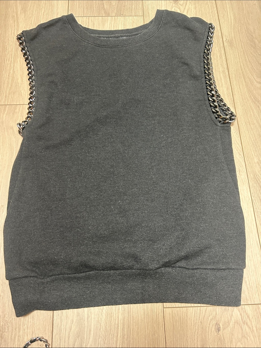 All Saints Charcoal Itita Muscle Tee with Chain-Trim Sleeves